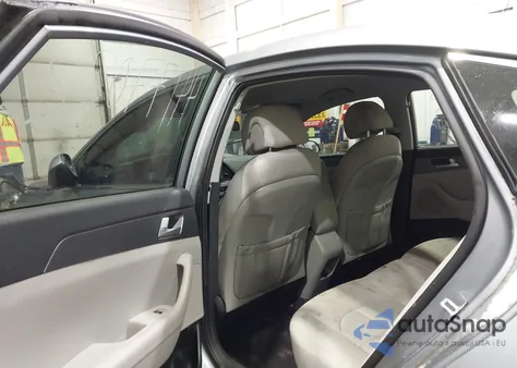 2016 Hyundai Sonata z USA, uszkodzony, nr VIN 5NPE24AF8GH412156